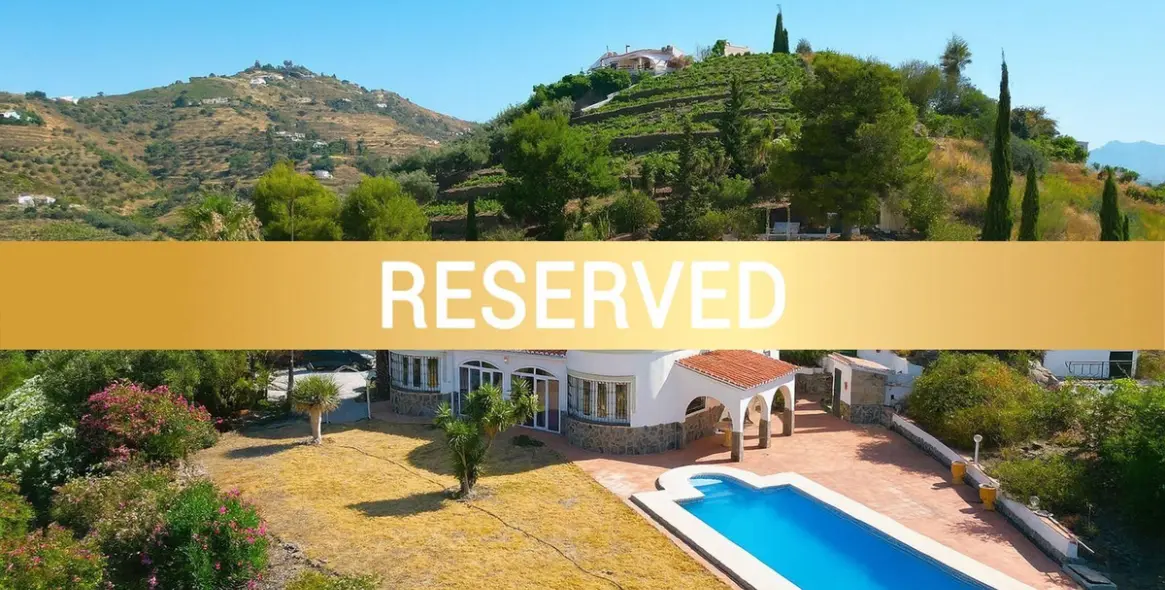 Sale of detached villa in Cómpeta 1