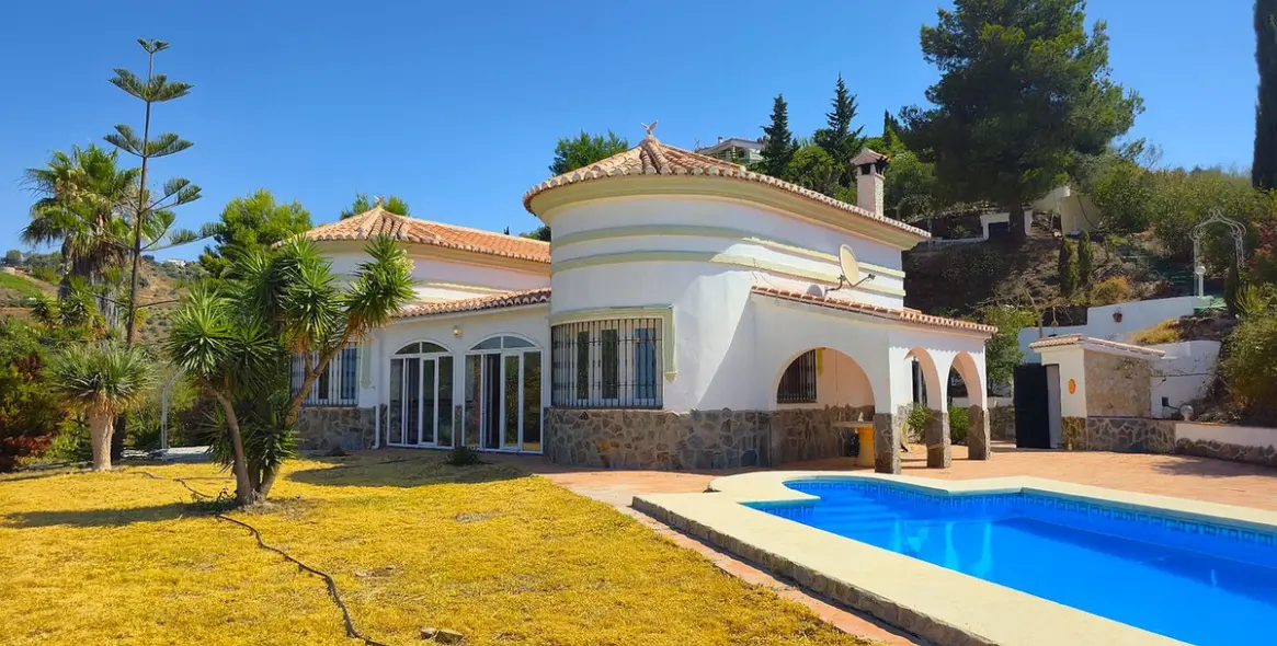 Sale of detached villa in Cómpeta 3