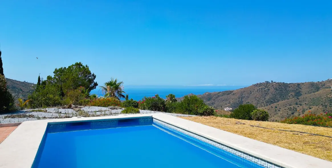 Sale of detached villa in Cómpeta 4