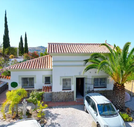 Sale of detached villa in Cómpeta