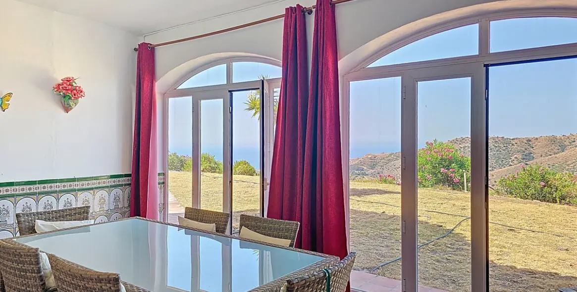 Sale of detached villa in Cómpeta 8