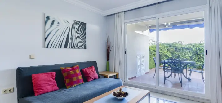 Sale of ground floor apartment in The Golden Mile 1