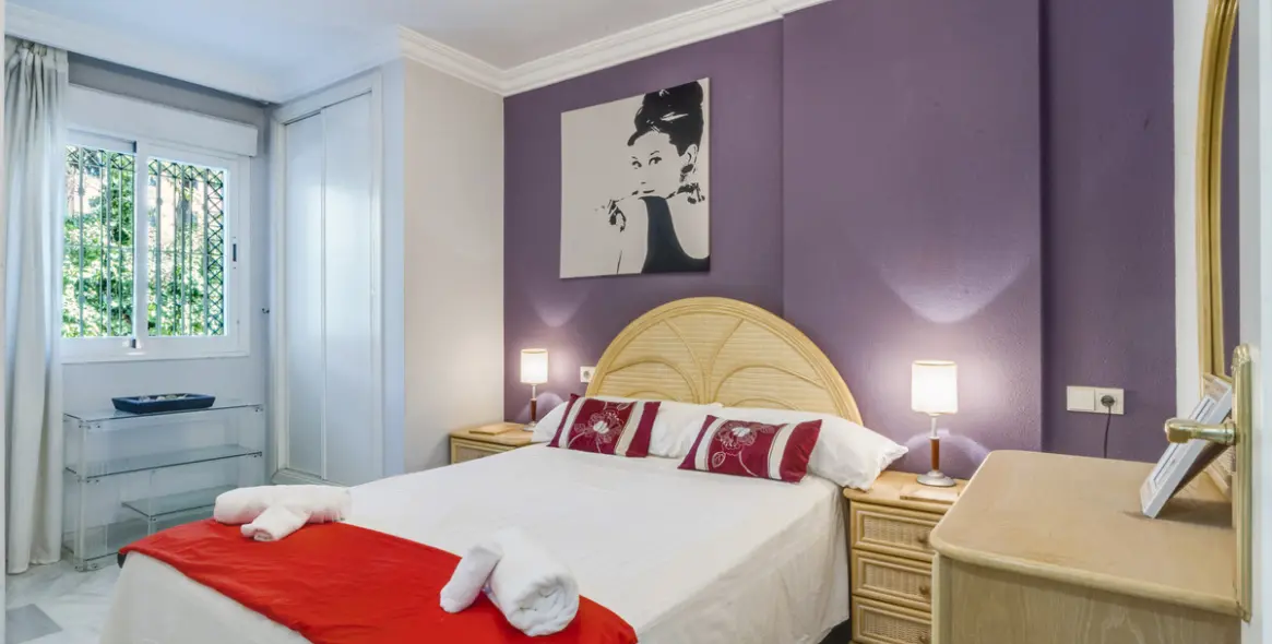 Sale of ground floor apartment in The Golden Mile 8