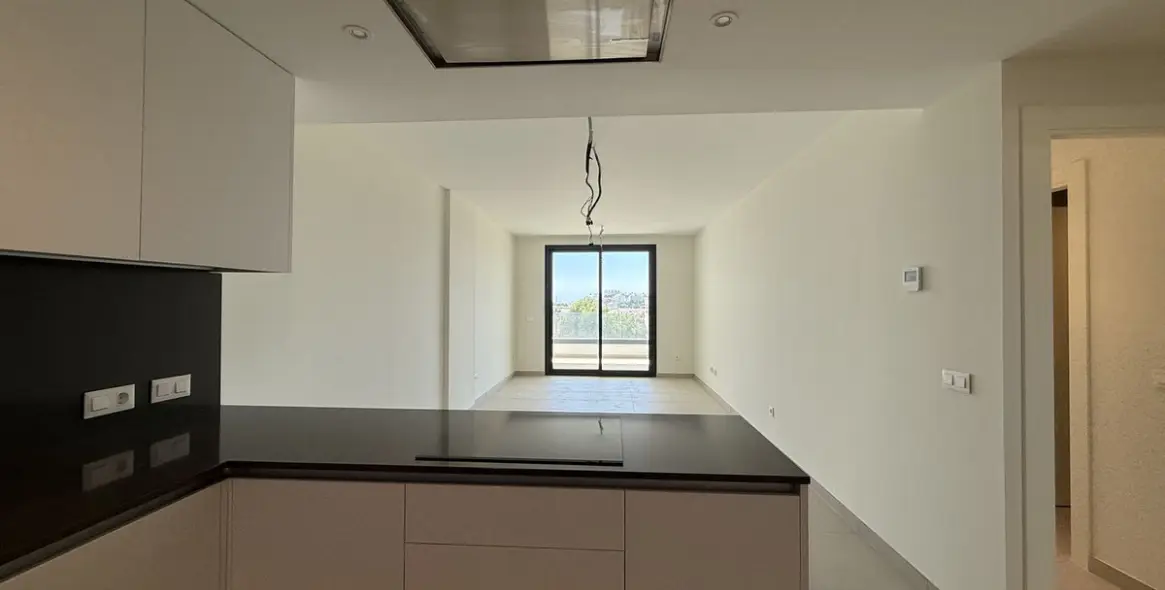 Продажа апартаментов на среднем этаже в Calanova Golf 2