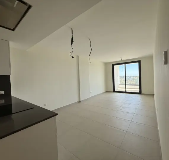 Продажа апартаментов на среднем этаже в Calanova Golf