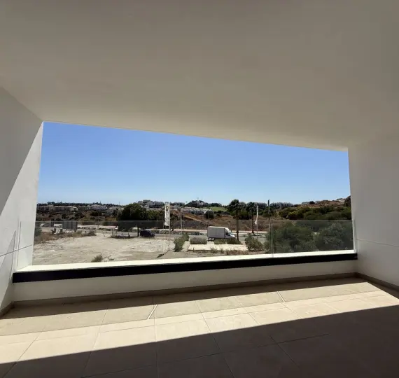 Продажа апартаментов на среднем этаже в Calanova Golf