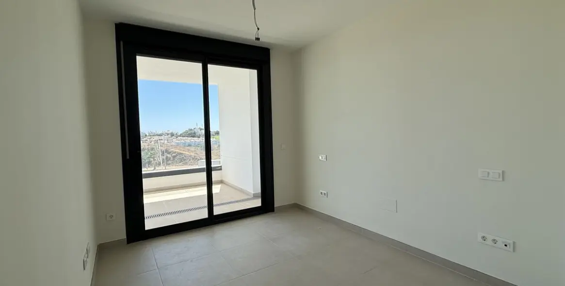 Продажа апартаментов на среднем этаже в Calanova Golf 8