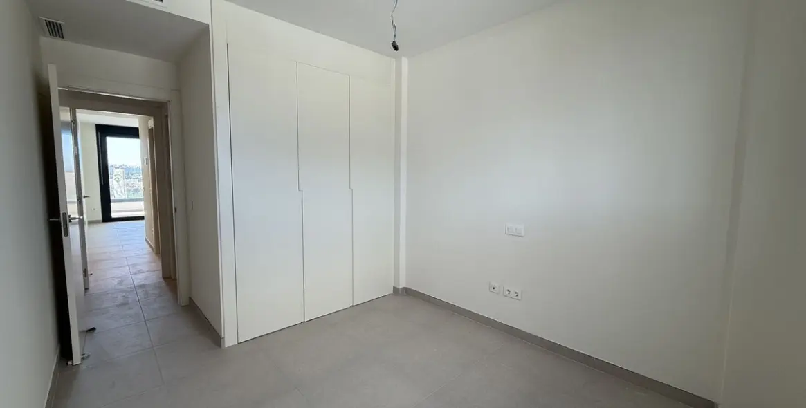 Продажа апартаментов на среднем этаже в Calanova Golf 12