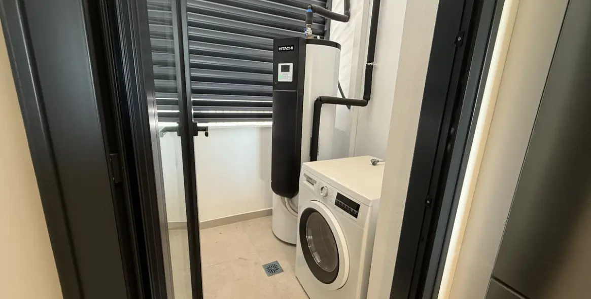 Продажа апартаментов на среднем этаже в Calanova Golf 16