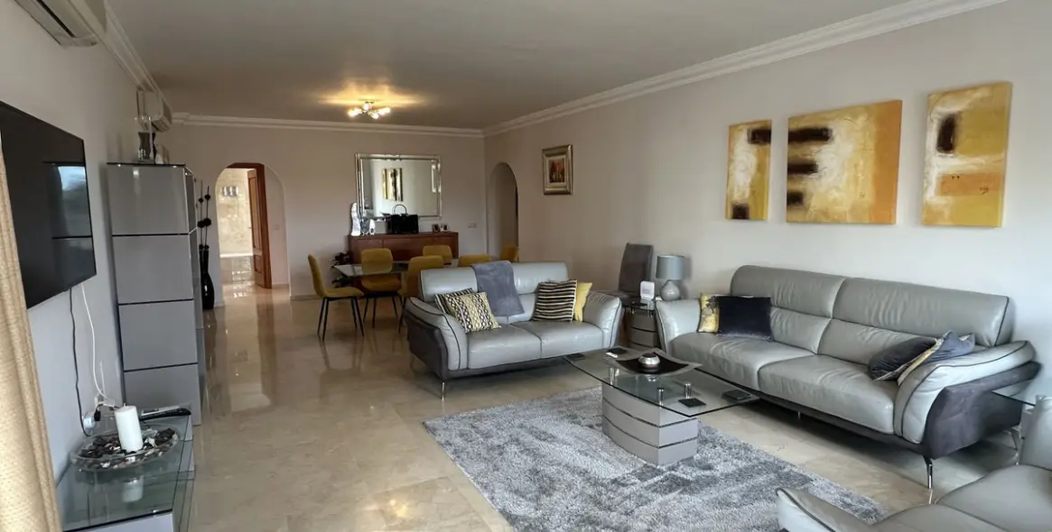 Продажа апартаментов на среднем этаже в La Cala Hills 1