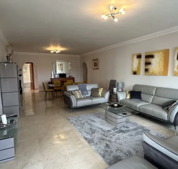 Продажа апартаментов на среднем этаже в La Cala Hills