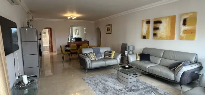 Продажа апартаментов на среднем этаже в La Cala Hills 0