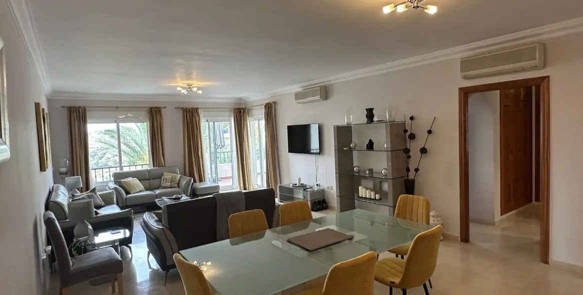 Продажа апартаментов на среднем этаже в La Cala Hills 3