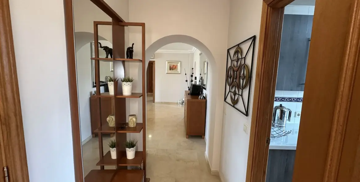 Продажа апартаментов на среднем этаже в La Cala Hills 4