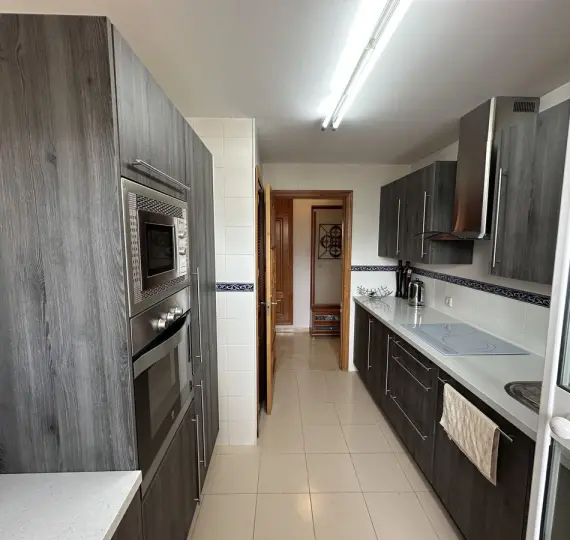 Продажа апартаментов на среднем этаже в La Cala Hills