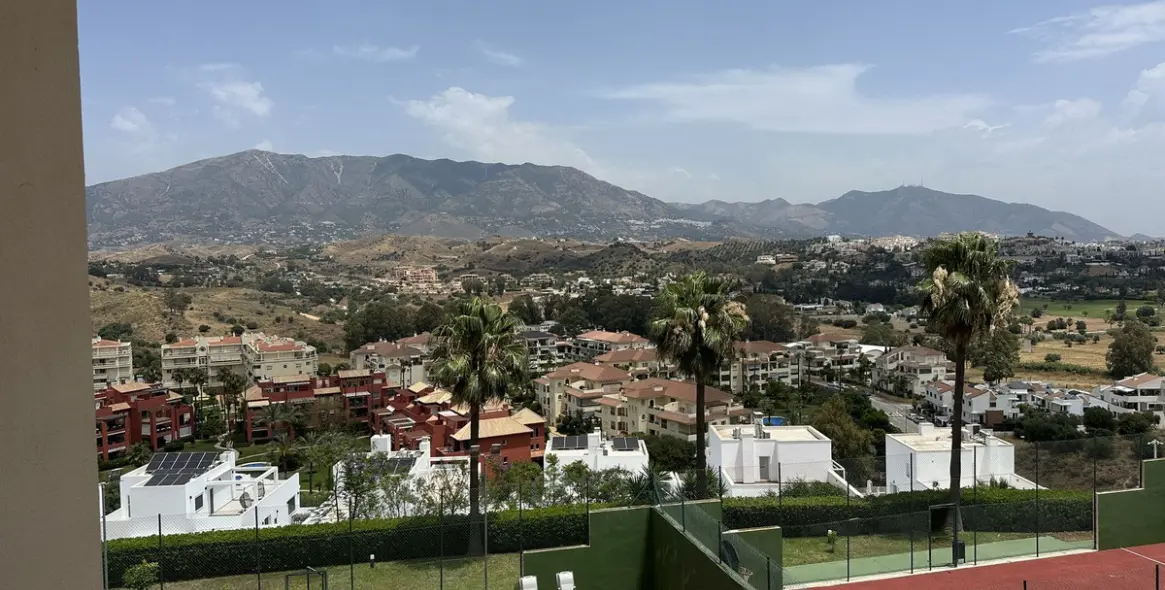 Продажа апартаментов на среднем этаже в La Cala Hills 19