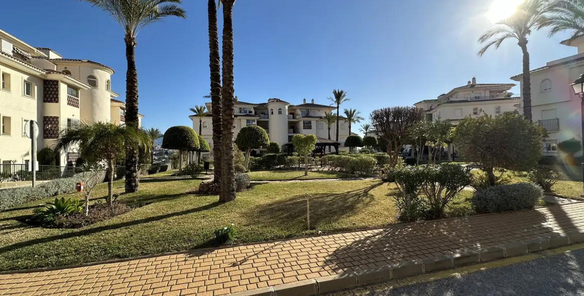 Продажа апартаментов на среднем этаже в La Cala Hills 20