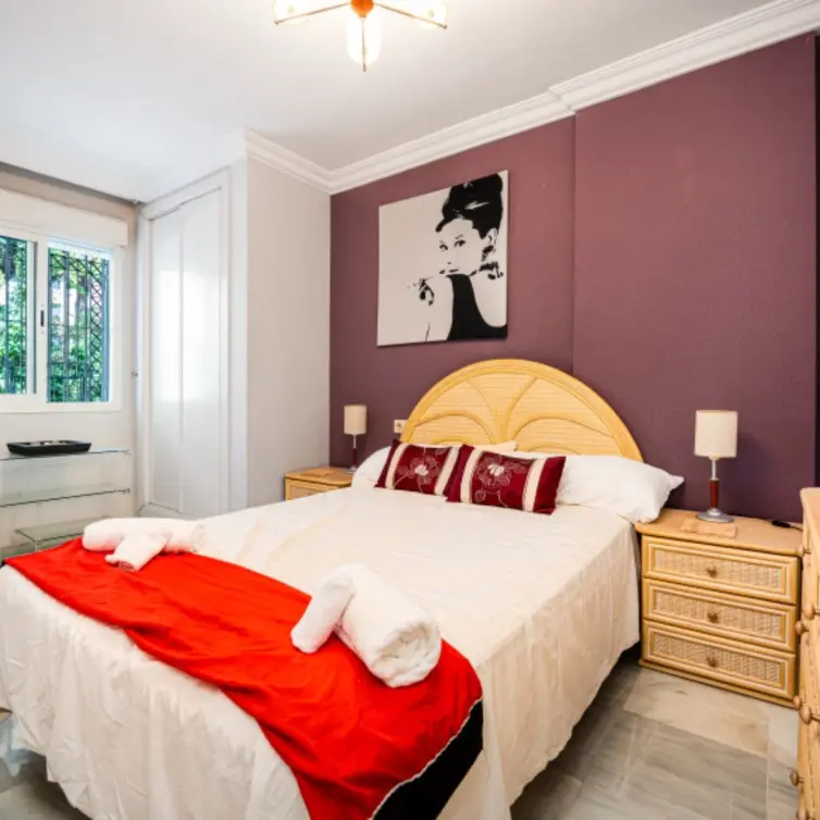 Sale of middle floor apartment in Marbella