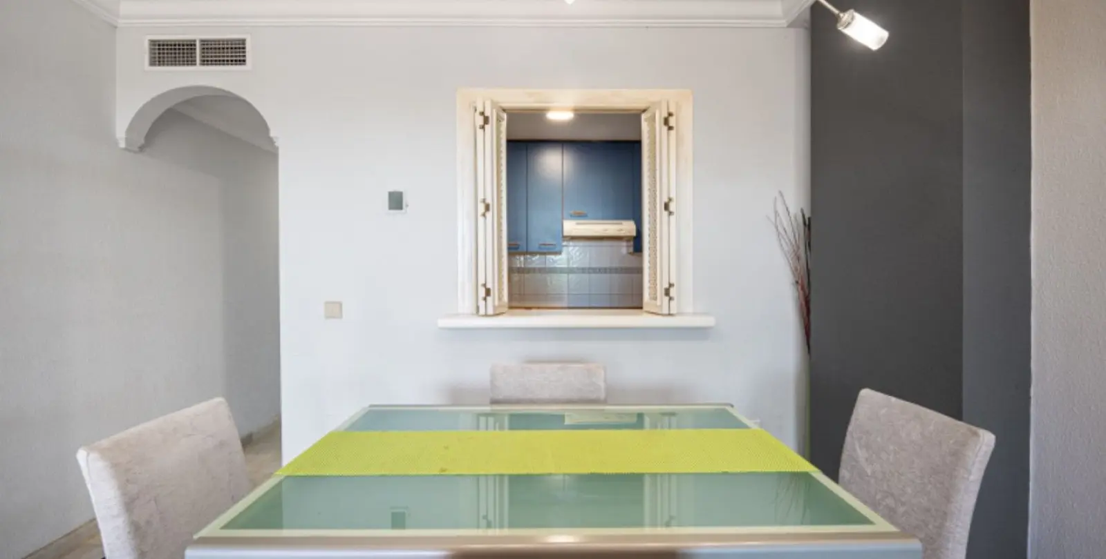 Venta de apartamento en planta media en Marbella 8