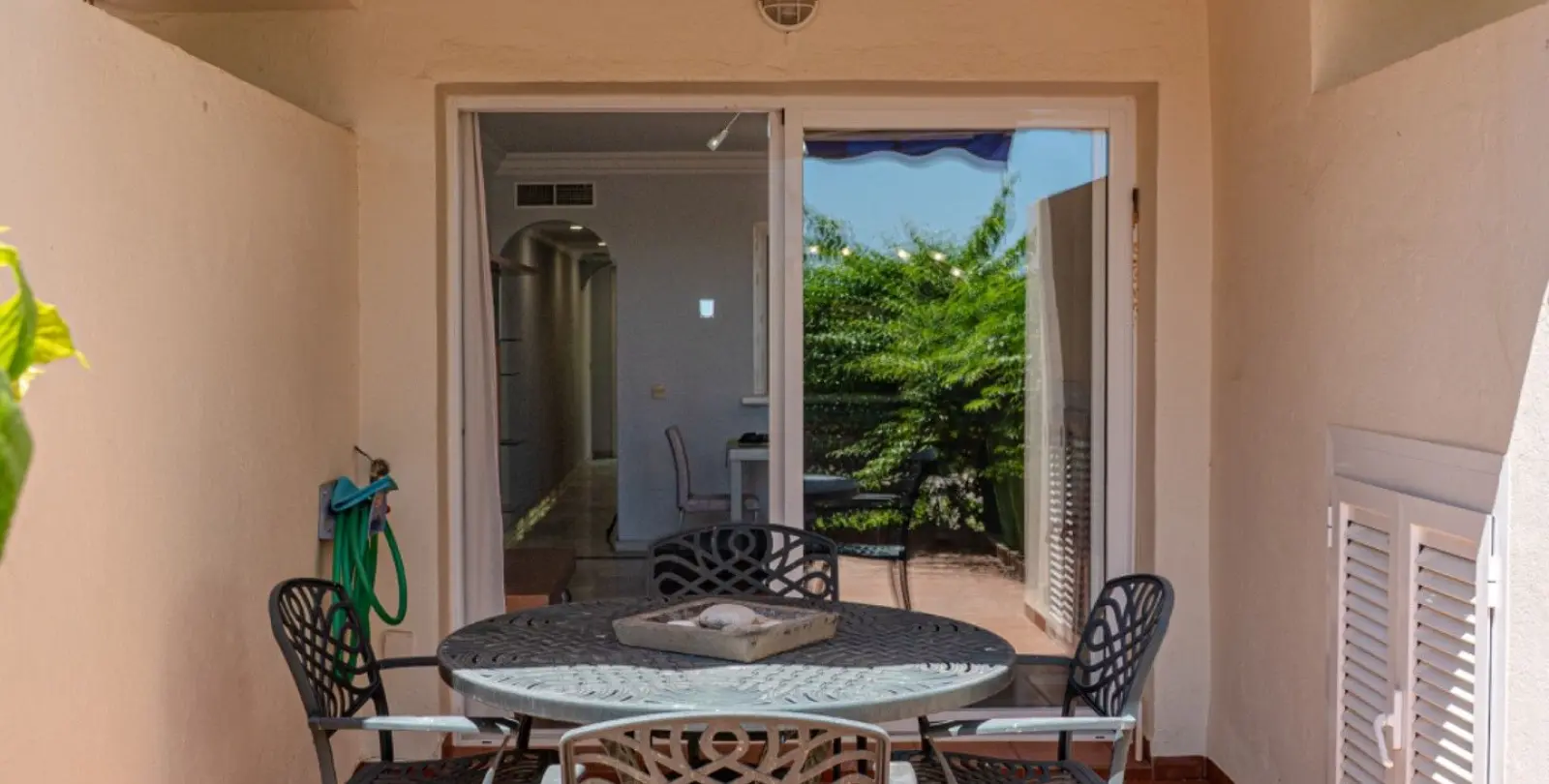 Venta de apartamento en planta media en Marbella 12