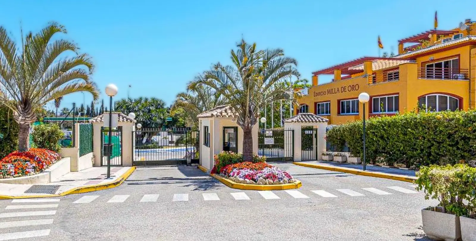 Venta de apartamento en planta media en Marbella 17