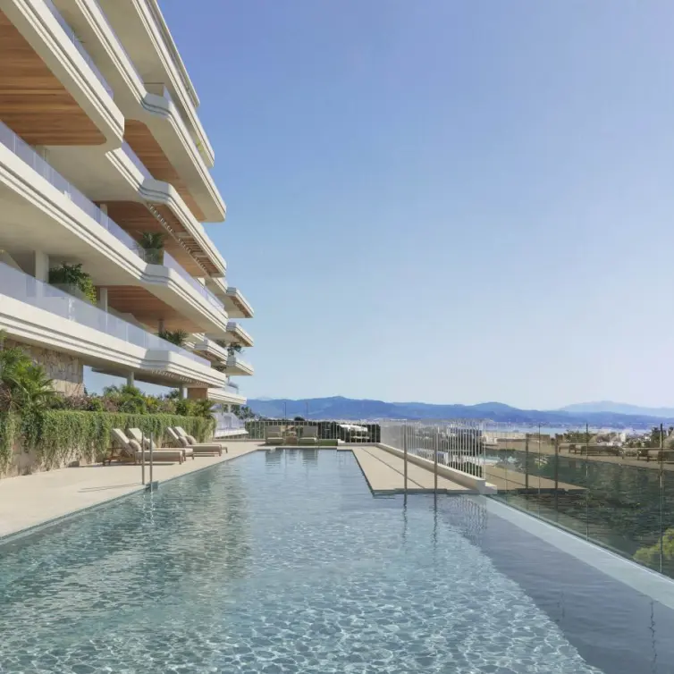Sale of ground floor apartment in Torremolinos