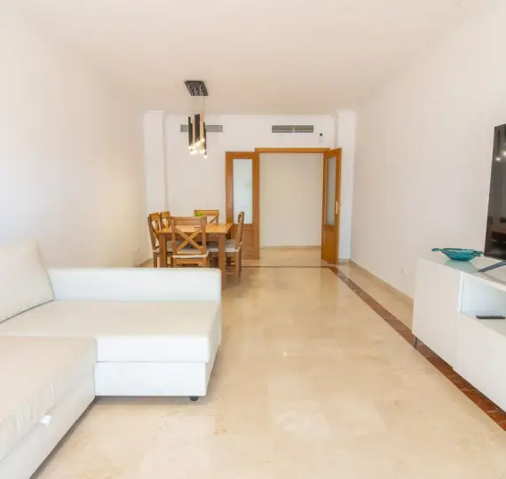 Middle floor apartment R5167615