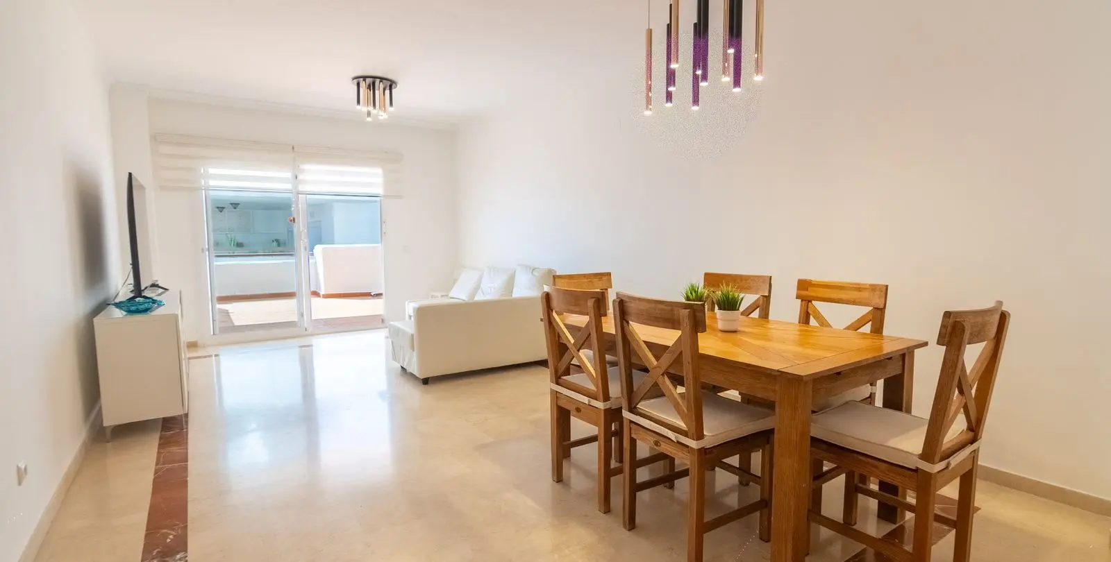Sale of middle floor apartment in Estepona 5