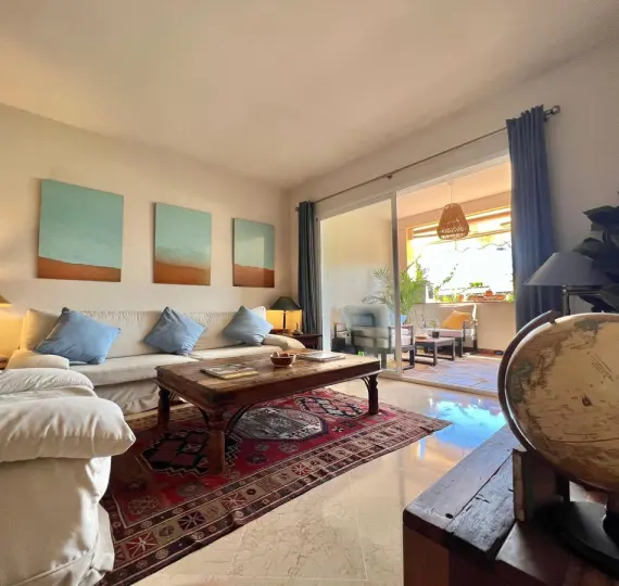 Sale of middle floor apartment in Guadalmina Alta