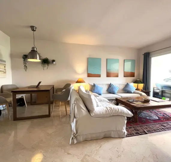 Sale of middle floor apartment in Guadalmina Alta