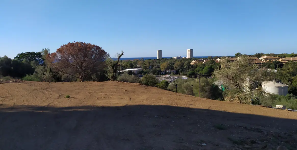 Продажа  жилого участка в Marbella 1