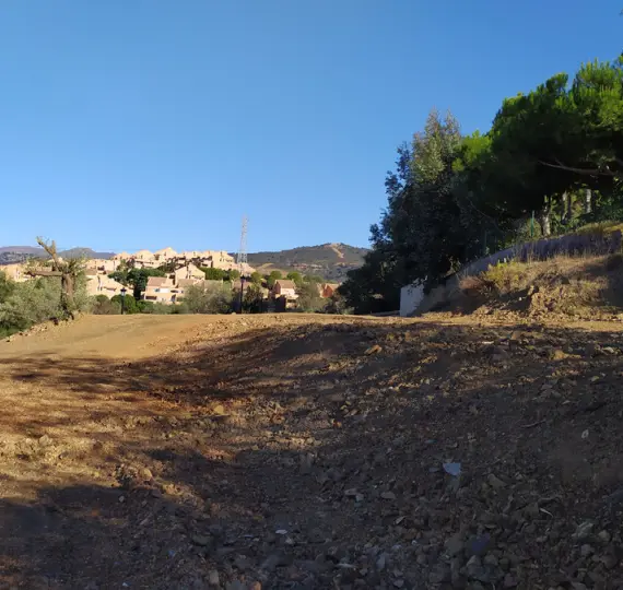 Продажа  жилого участка в Marbella