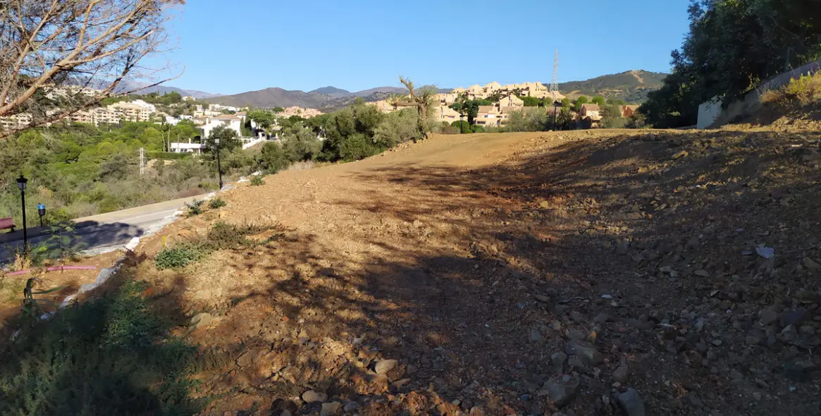Продажа  жилого участка в Marbella 5