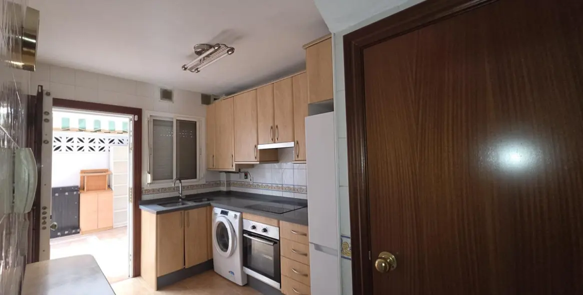 Sale of townhouse in Chilches 6