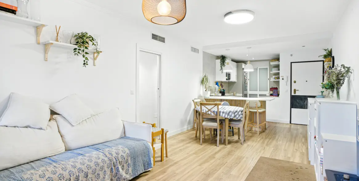 Sale of ground floor apartment in Marbella 2