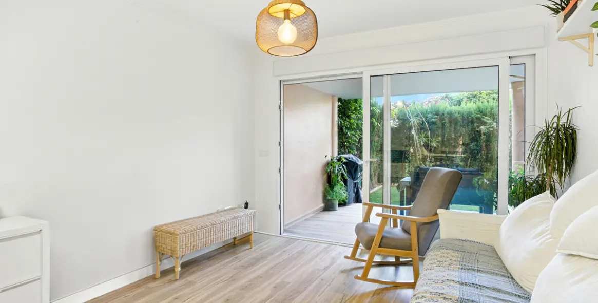 Sale of ground floor apartment in Marbella 5