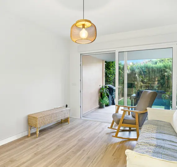 Sale of ground floor apartment in Marbella