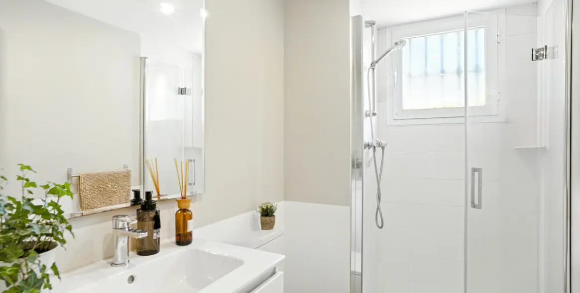 Sale of ground floor apartment in Marbella 14