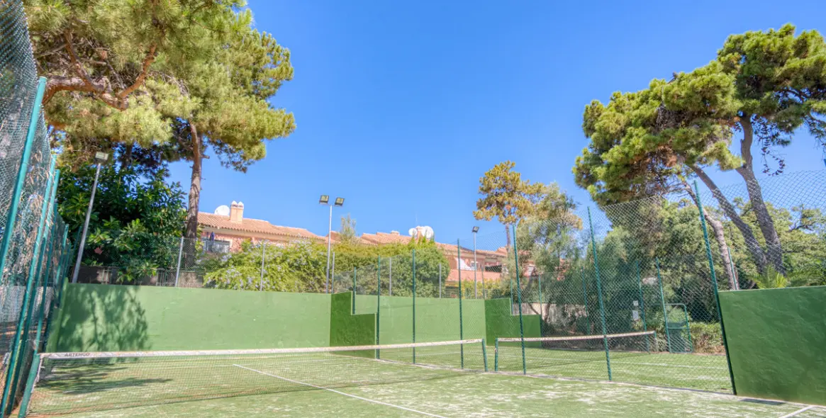 Sale of ground floor apartment in Marbella 15