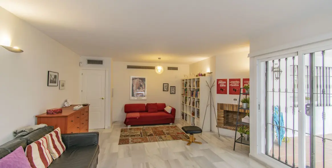 Sale of ground floor apartment in Nueva Andalucía 12