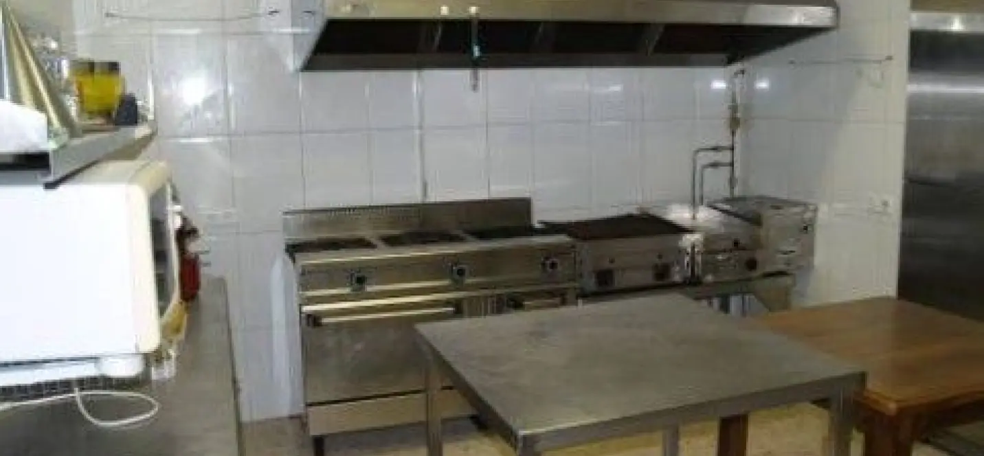 Venta de tienda en Torre del Mar 4