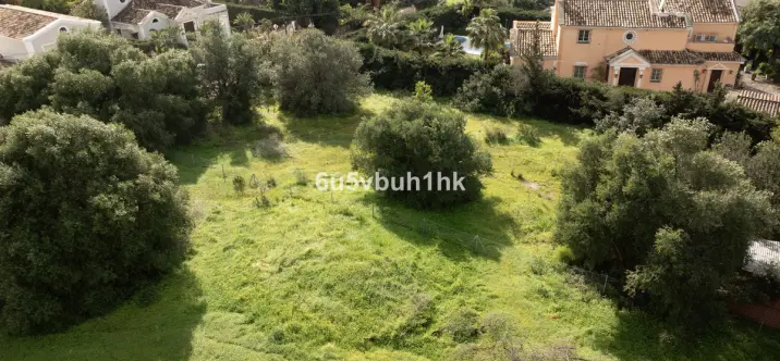 Venta de parcela residencial en Bel Air 3