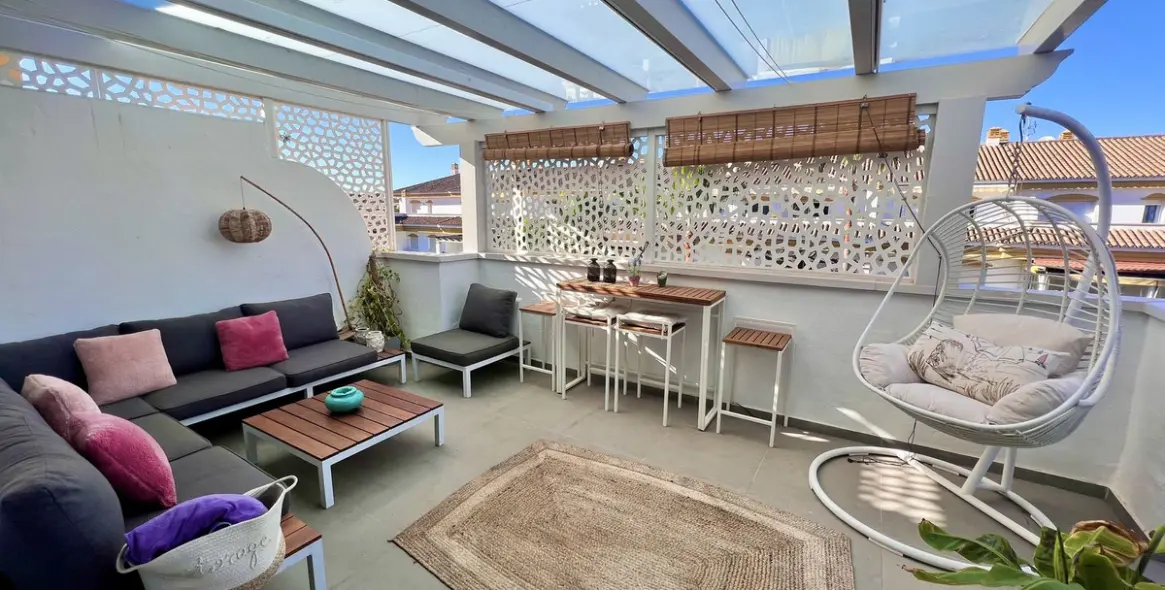 Sale of penthouse in Nueva Andalucía 1