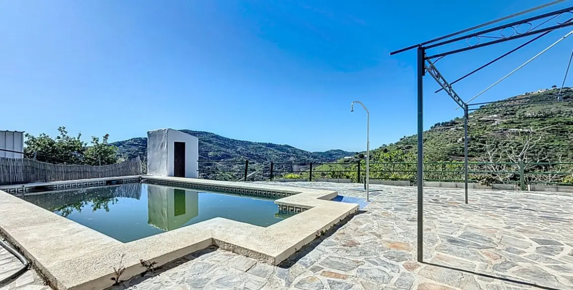 Sale of semi-detached house in Cómpeta 39