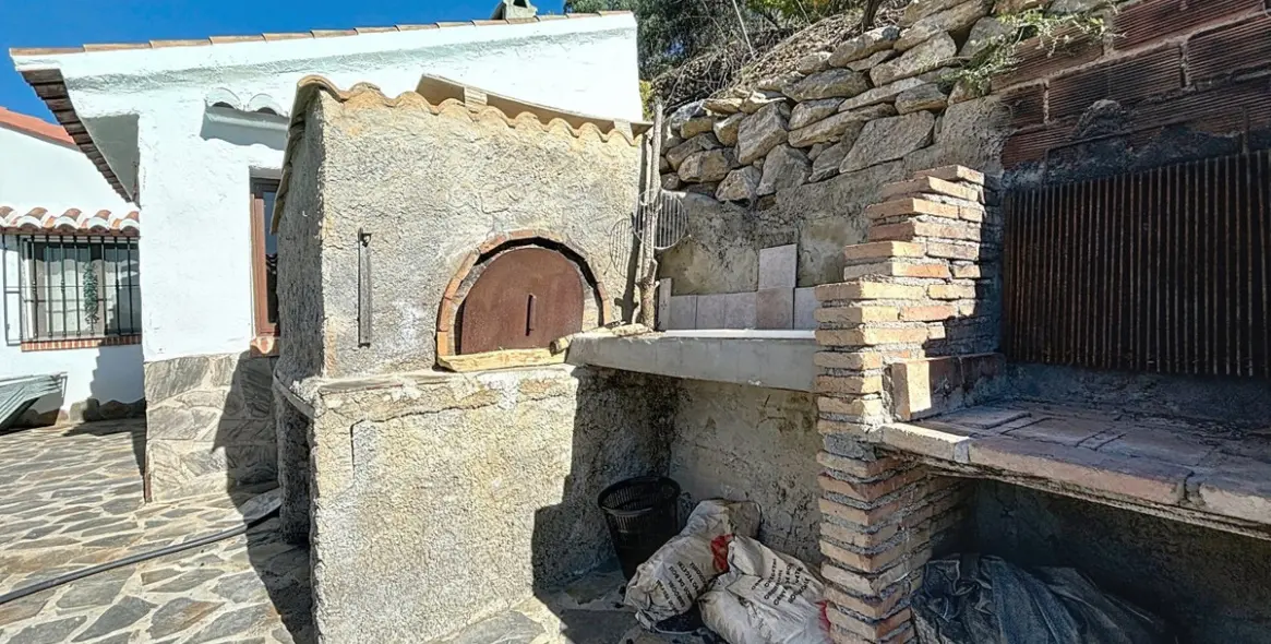 Sale of semi-detached house in Cómpeta 44