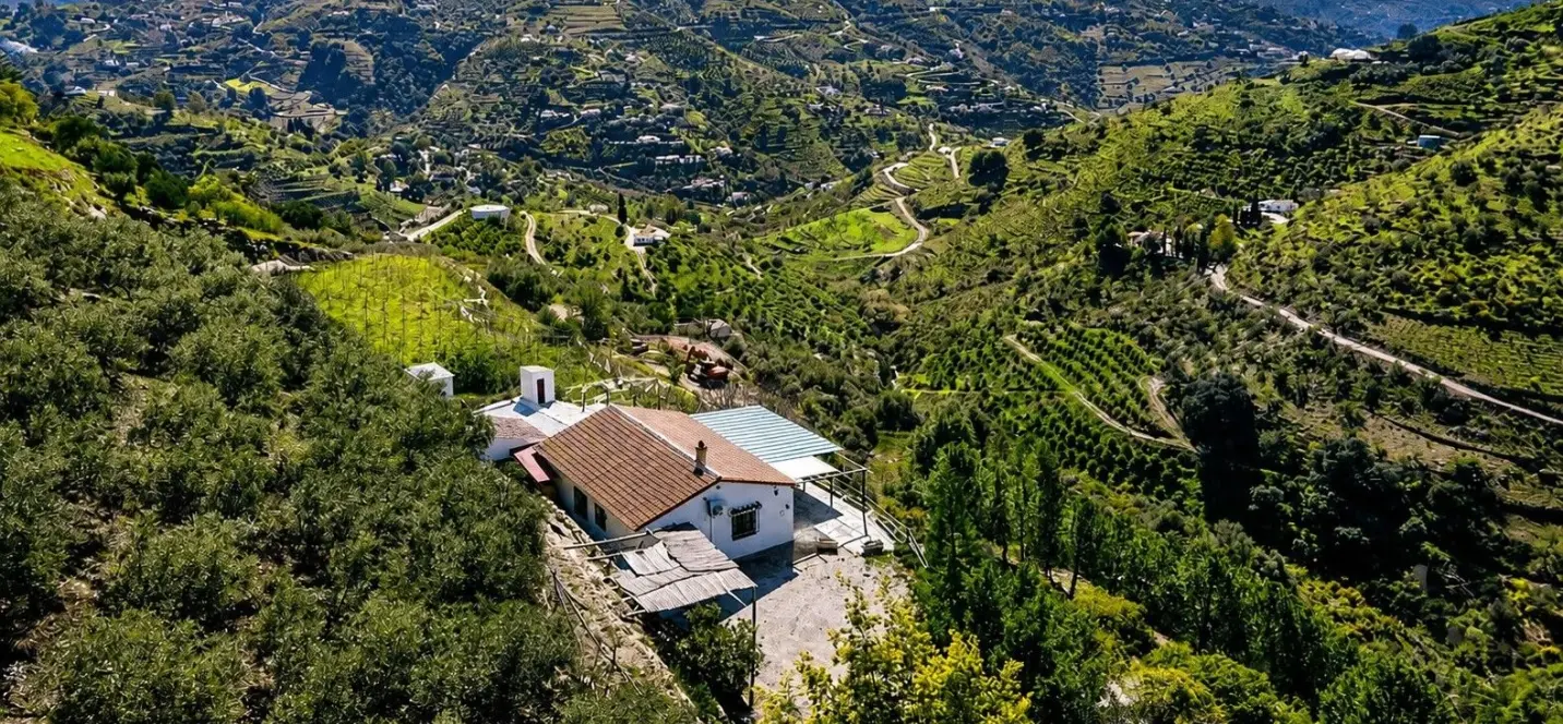 Venta de casa pareada en Cómpeta 0