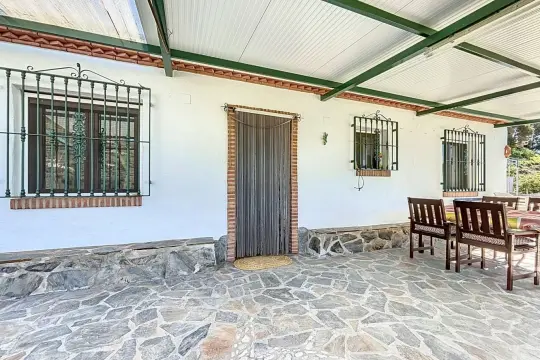 Image 4 thumb