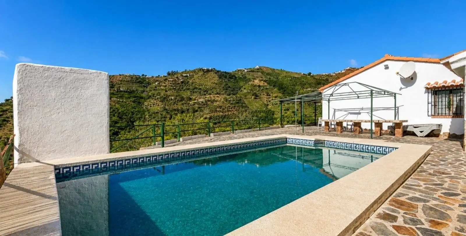Venta de casa pareada en Cómpeta 8