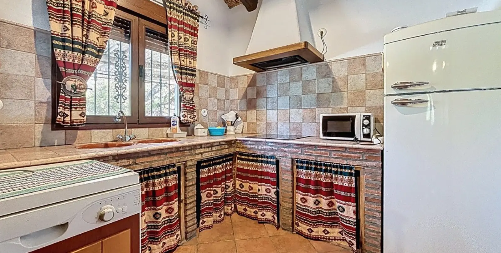 Venta de casa pareada en Cómpeta 16