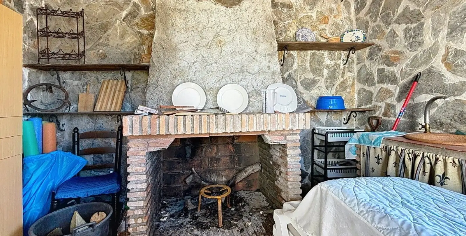 Venta de casa pareada en Cómpeta 33